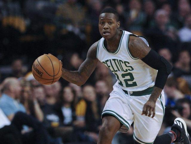 双人配合至 双人配合至