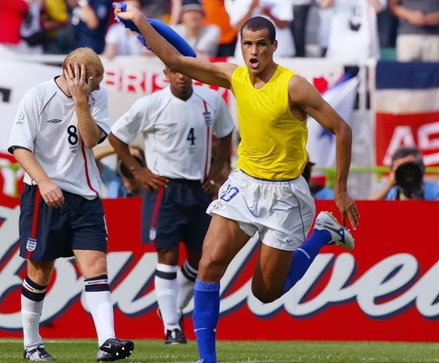 条漫长而不 条漫长而不