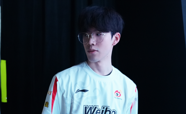 能前插